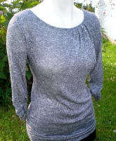 Schöner grau-silbernen 3/4 Arm Pullover
