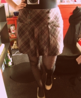 vintage College-Rock in Beerentönen