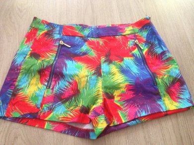 Bunte Zara-Shorts für den Sommer
