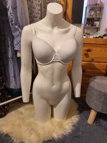 Secret Possessions 85E Schalen BH mit Bügel große Oberseite Big Cups