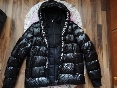 Moncler Winterjacke Orginal mit QR Code OVP 1600%